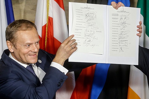 60-rome-treaties-tusk-signatures.JPG